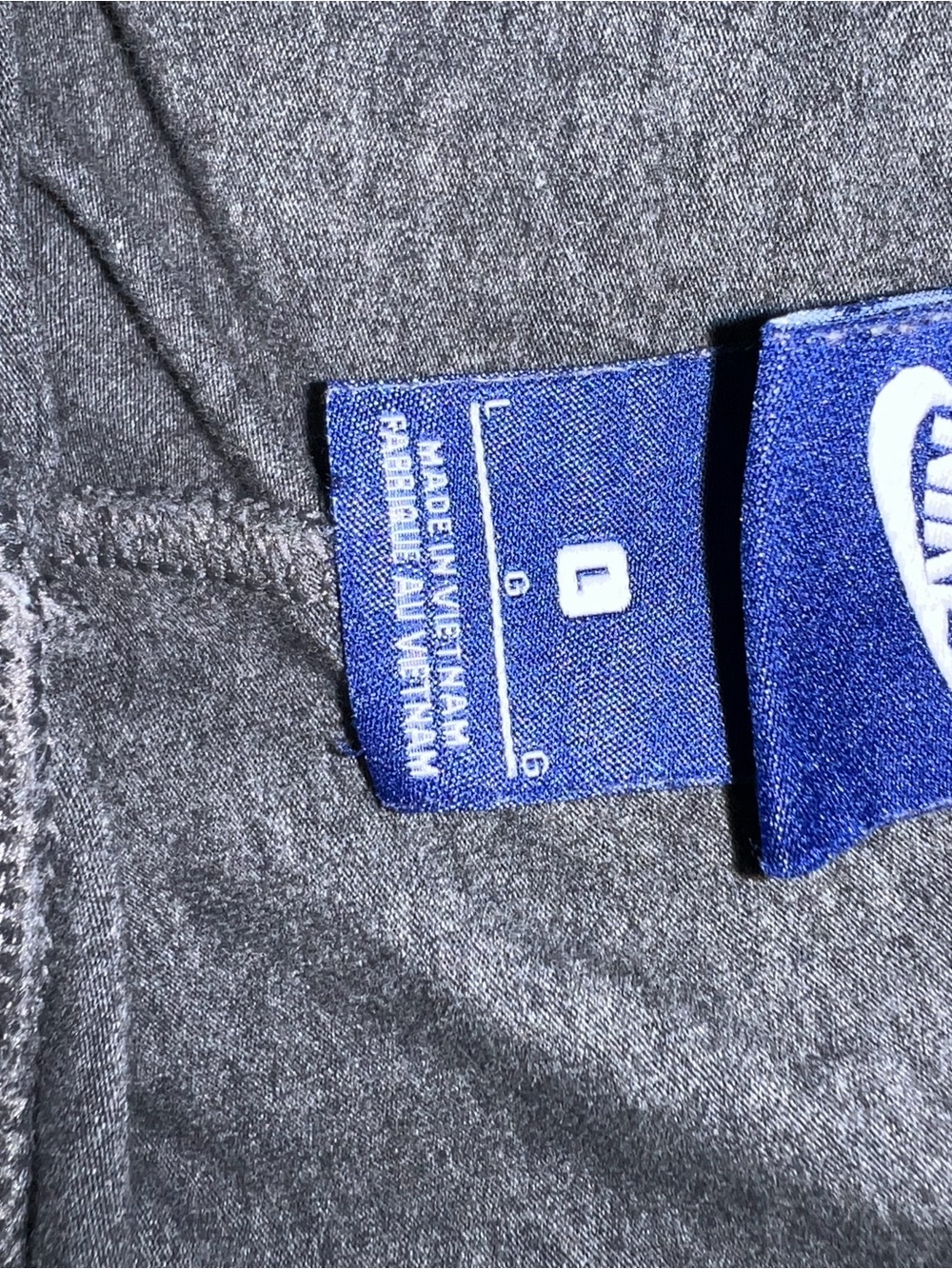 Nike 3/4ths Dark Gray Drawstring Capri Sweatpants - Picture 8 of 10